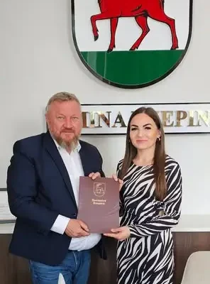 Awans zawodowy nauczycieli w Rzepinie – czworo pedagogów złożyło ślubowanie