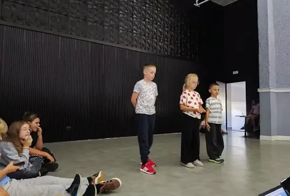 Pierwsze warsztaty teatralne w Cybince – start projektu „Pokolenia Wolności”