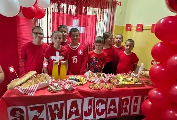 Europejski Dzień Języków w szkole – uczniowie zabrali nas w podróż po Europie