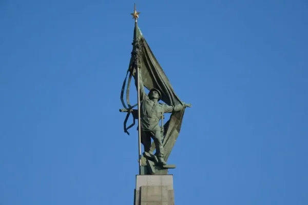 Rzepin: Uroczyste rozpoczęcie roku szkolnego z akcentem pamięci o II wojnie światowej