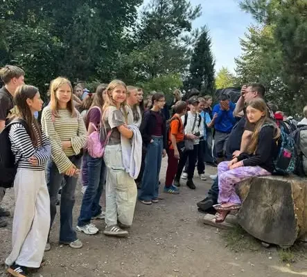 Uczniowie klas 4-6 odkrywali początki Polski na wycieczce do Gniezna i Biskupina