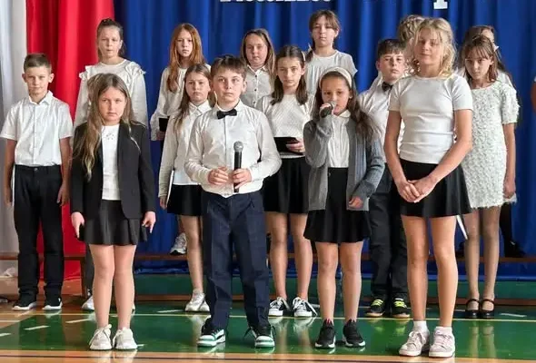 Dzień Edukacji Narodowej w szkole – podziękowania i nagrody dla nauczycieli