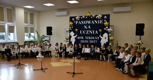 Pasowanie na ucznia w Cybince. Trzy klasy pierwsze oficjalnie w szkole