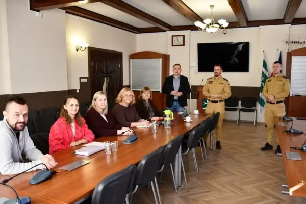 Cybinka: dyrektorzy szkół i żłobka szkolili się z reagowania na zagrożenia