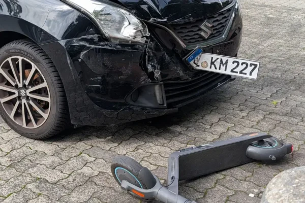Zakaz przewożenia pasażera na hulajnodze elektrycznej — policja ostrzega po wypadku w Słubicach